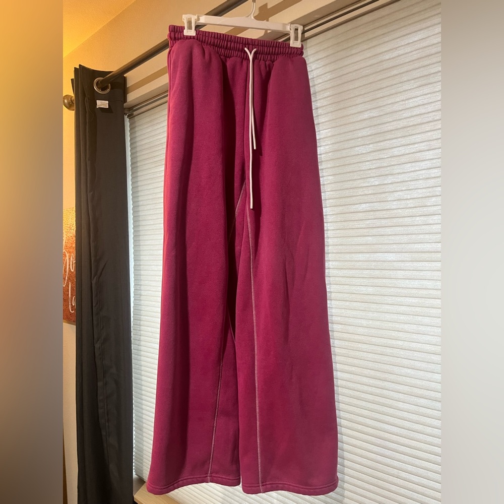 Women's Wide Leg Pants in Pink